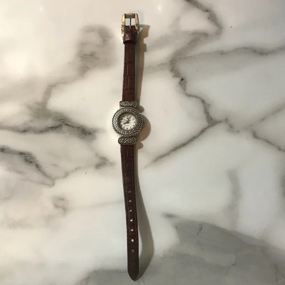 Premiere Designs interchangeable Watch with leather‎ band.